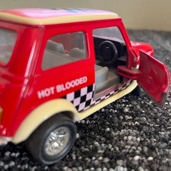 Mini Cooper Race Car Hot Blooded SS 5703 1/24 Diecast Opening Doors - Picture 10 of 13